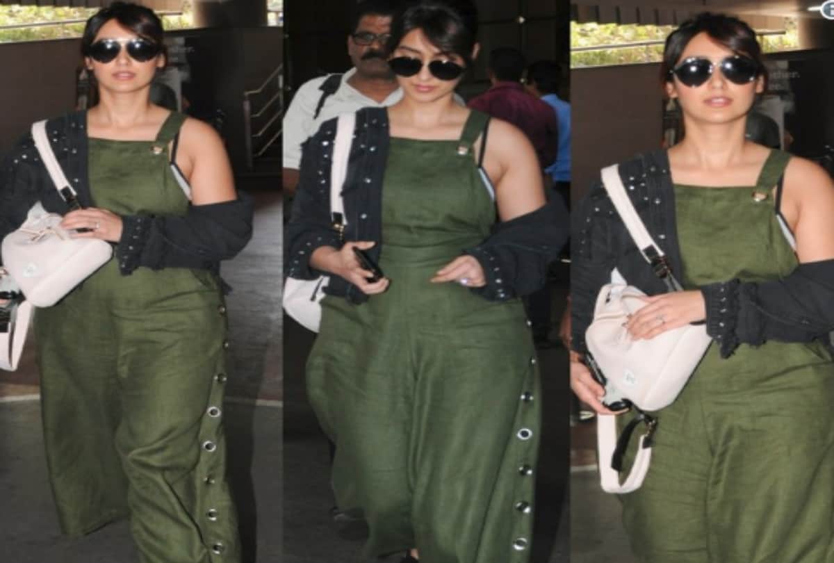 Bollywood Actress Ileana D Cruz Pregnant Actress Spotted Hiding Baby Bump