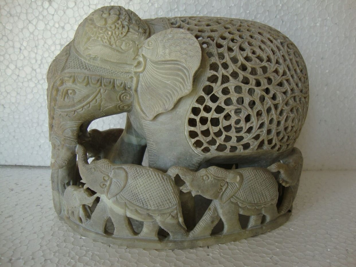 Banaras stone Craft famous in world