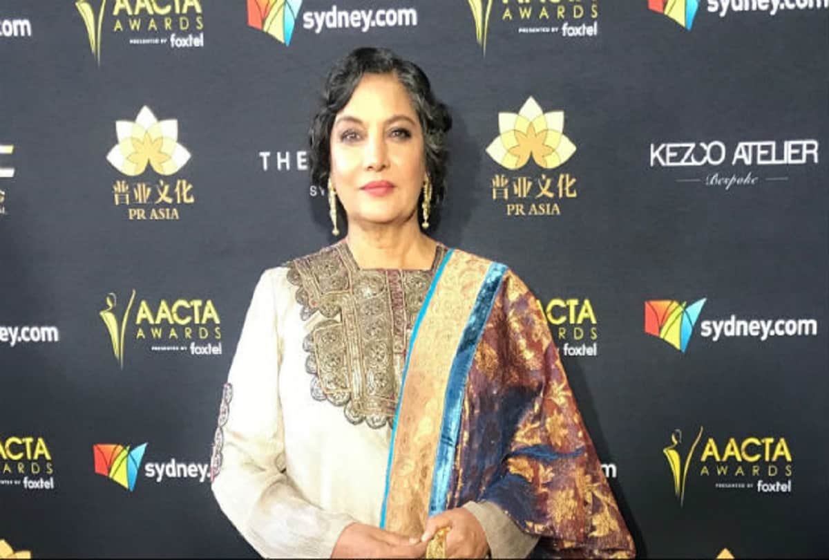 Shabana Azmi Javed Akhtar dress up in ethnic clothes gifted to them, fans love 'Javed Bhau