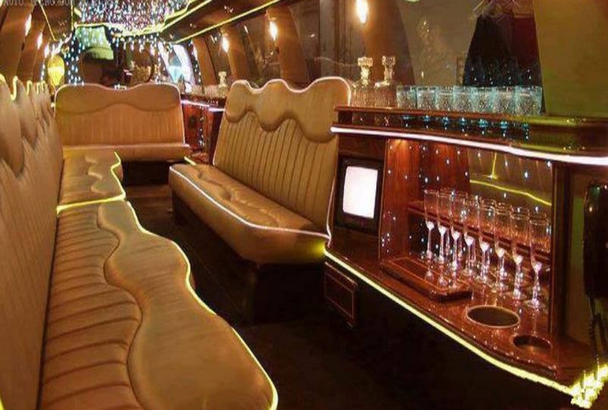 Know The Golden history of World s Longest Car The Limousine