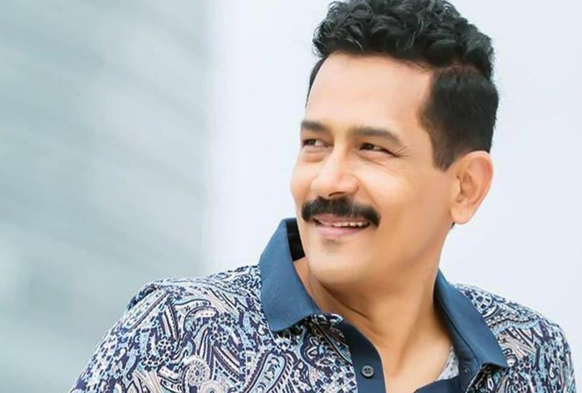 actor atul kulkarni going to do threesome film