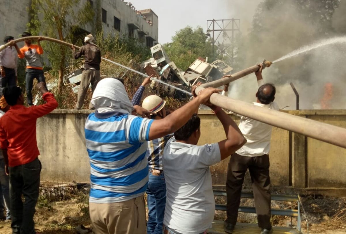 ahibaranpur electricity station storeroom caught massive fire 