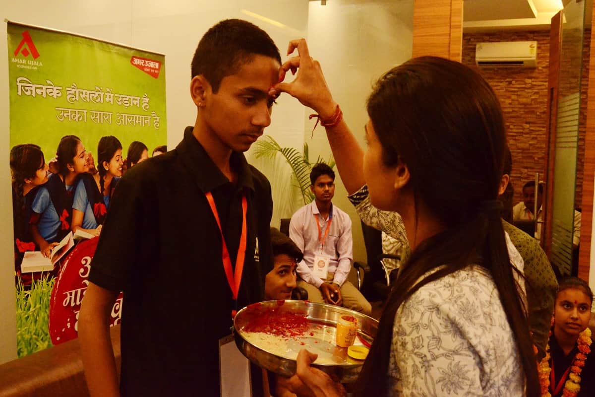 Atul Maheshwari Scholarship Winner students Welcomed at Amar Ujala Office