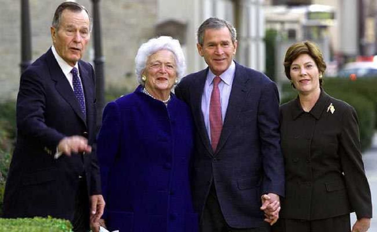 former first lady Barbara Bush died 