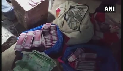 cash crunch: currency not press is working in three shifts to printing of notes