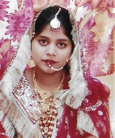Two children, including mother, including wife, mother