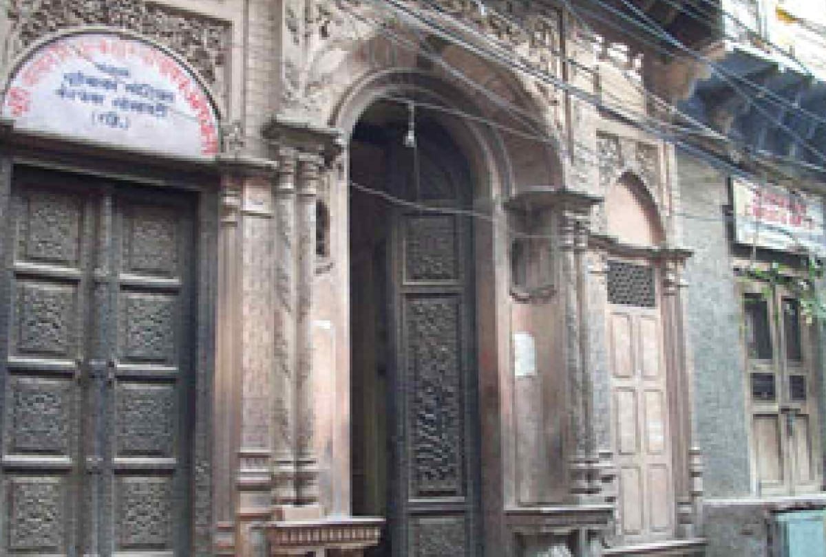 world heritage day: crumbling walls all garbage it is haksar haveli where jawaharlal nehru married