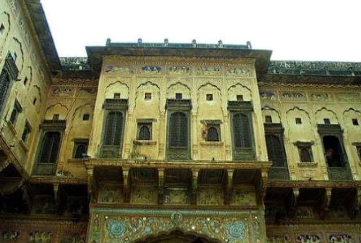 world heritage day: crumbling walls all garbage it is haksar haveli where jawaharlal nehru married
