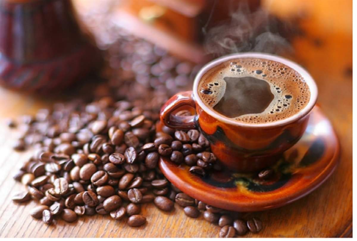 effective tips to remove stains from plastic utensils