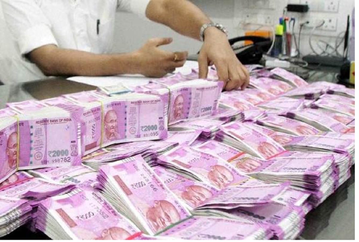 Karnataka Election 2018: Different agencies seized cash in crores, liquor and drugs