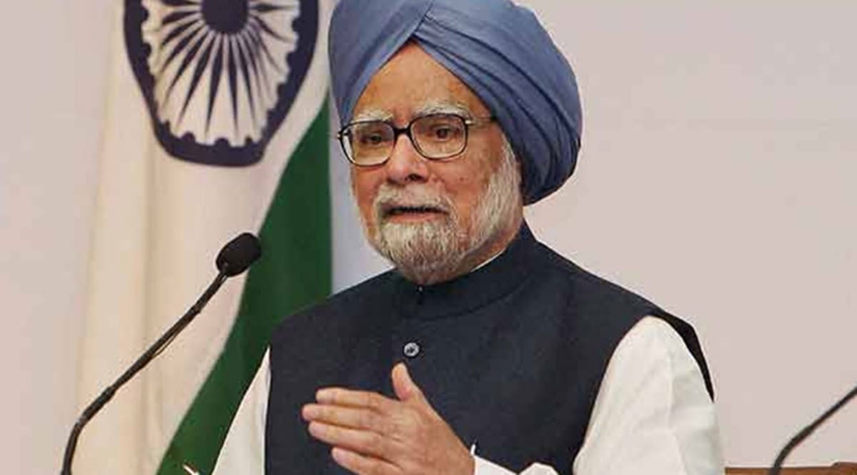 Manmohan Singh says The prime minister narendra modi should set an example through his conduct