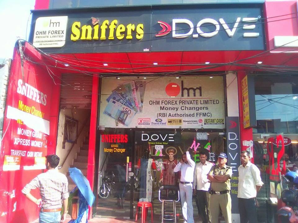 Ed raid in dehradun for illegal foreign money exchange      
