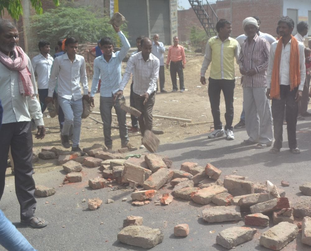 raped accused arrested in etah 