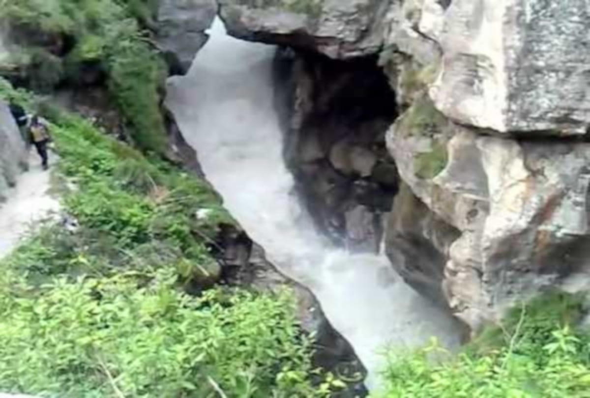 bomb like missile found in saraswati river