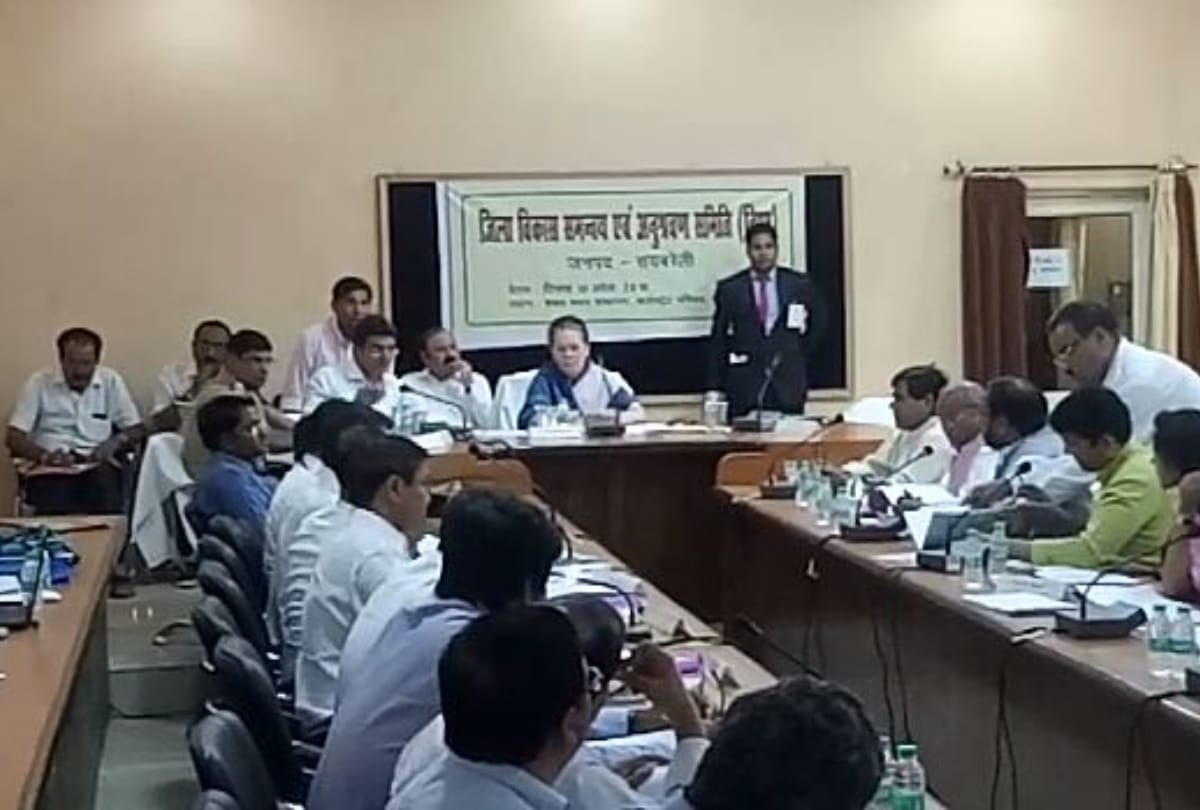 Sonia Gandhi on raebareli visit