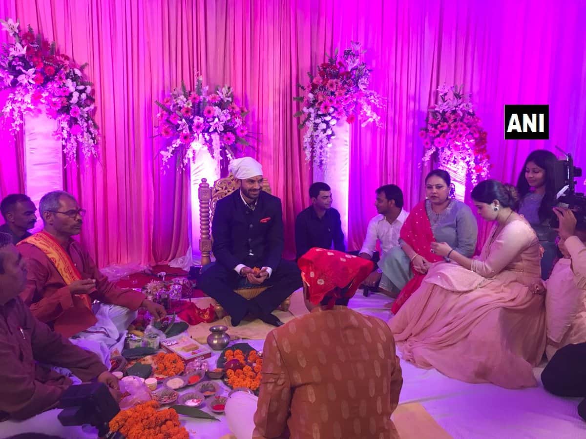 Lalu Prasad Son Tej Pratap And Aishwarya Rai Engagement Pictures