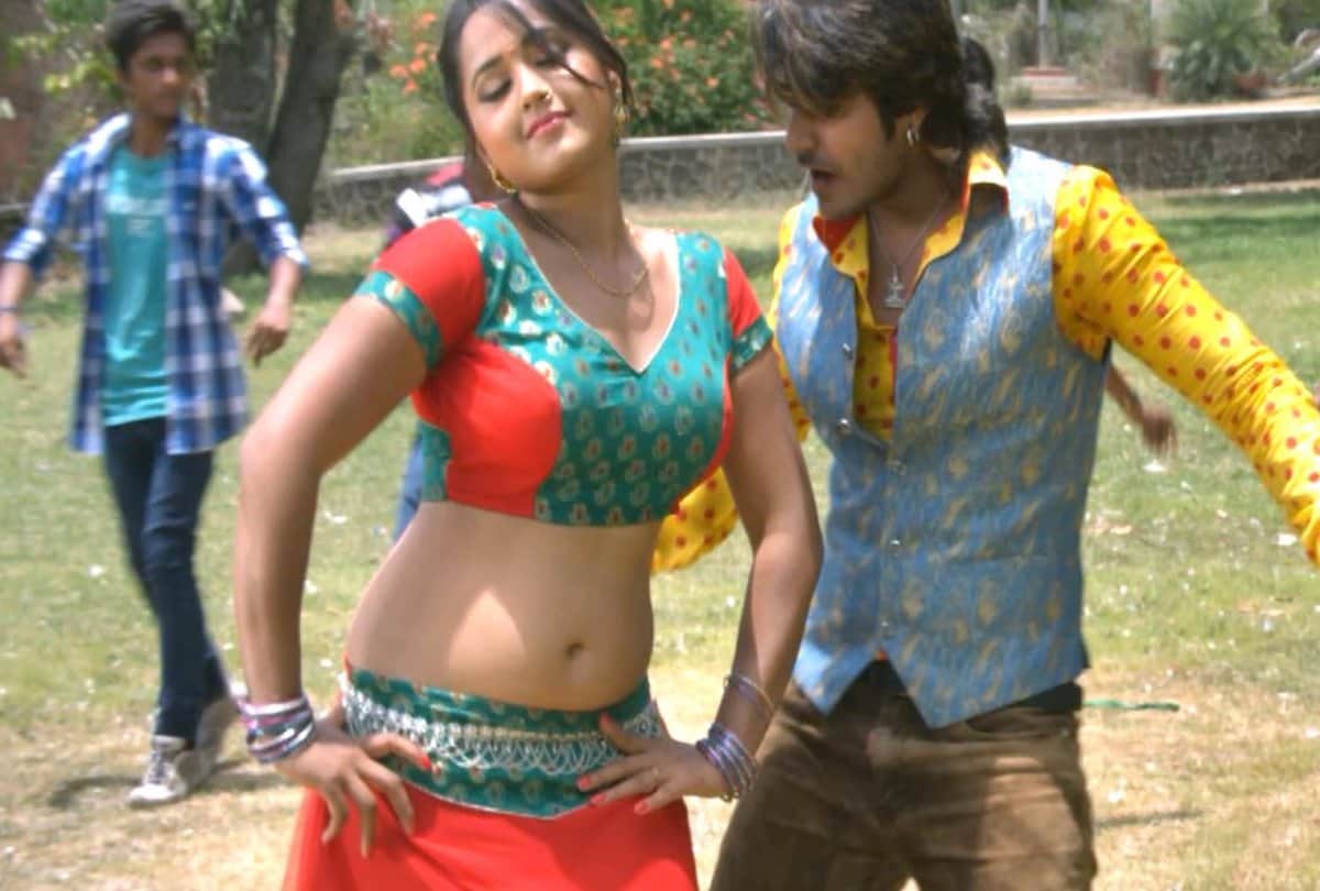 bhojpuri actor pradeep pandey film compare to amitabh bachchan collie