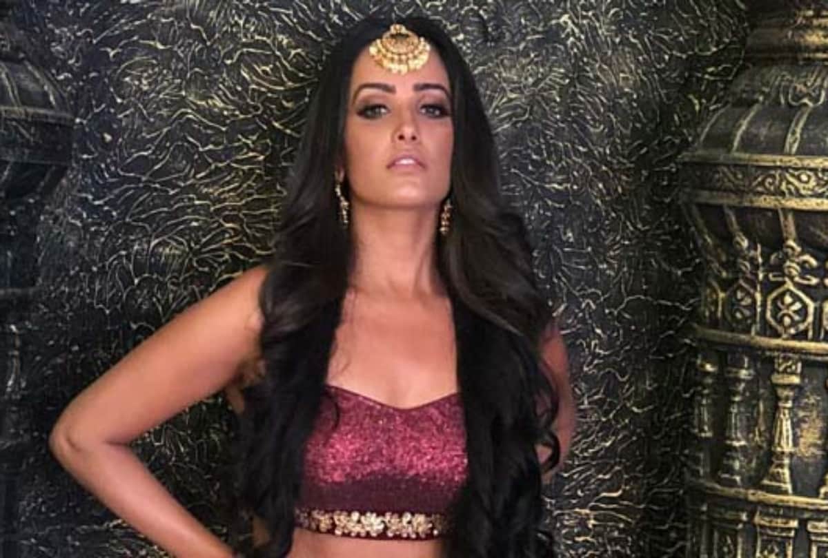 popular tv actress played negative role hina khan aashka goradia adaa-khan