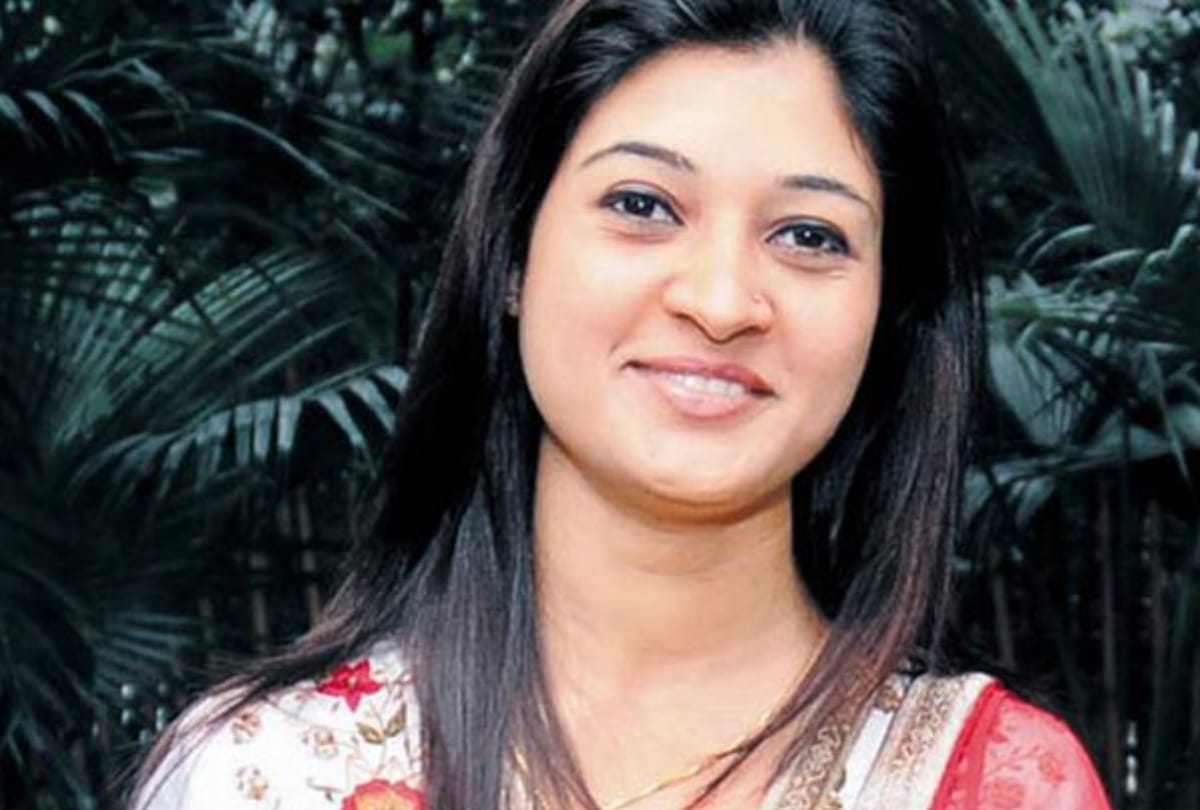 kumar vishwas wrote poem on asaram verdict and alka lamba also tweeted