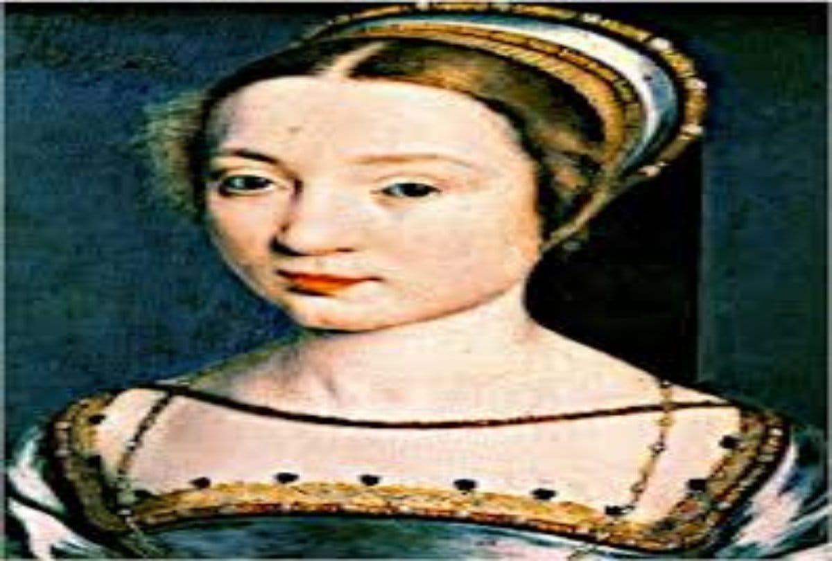 Thieves steal golden case of French queens heart 
