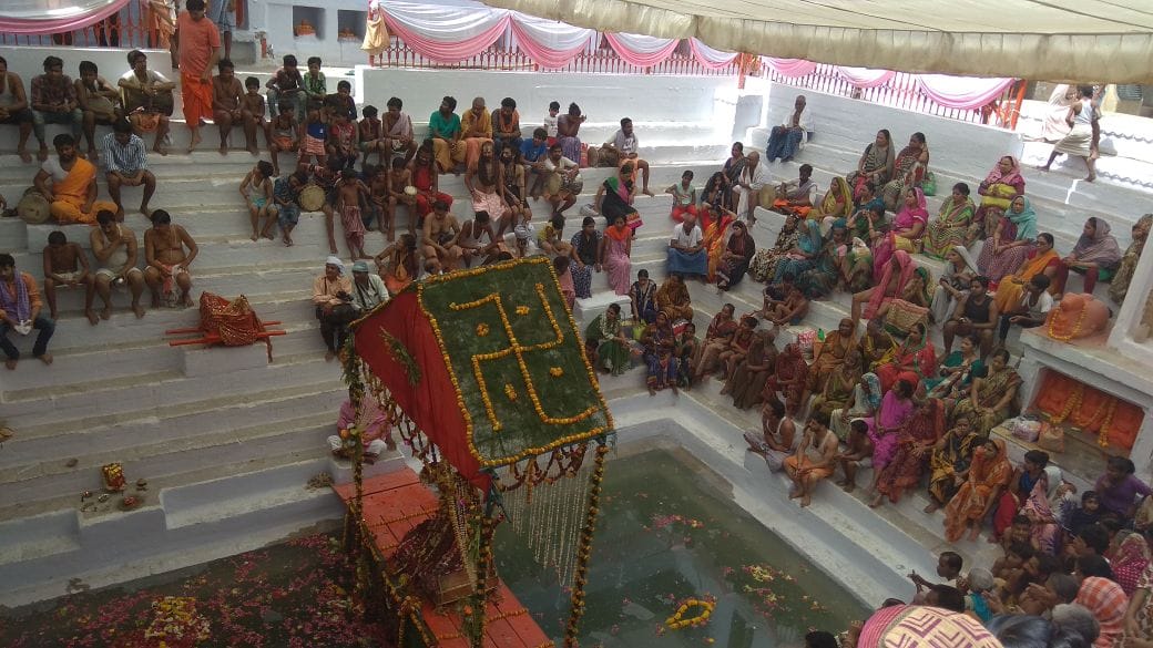 varanasi these kund give bless of 12 kund bath 