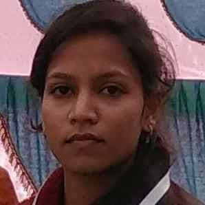 UP police and student clash at chandauli after girl killed in road accident