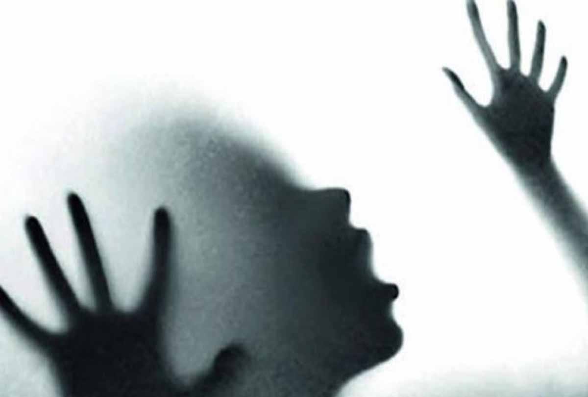 seven year old girl raped in Kannauj district 