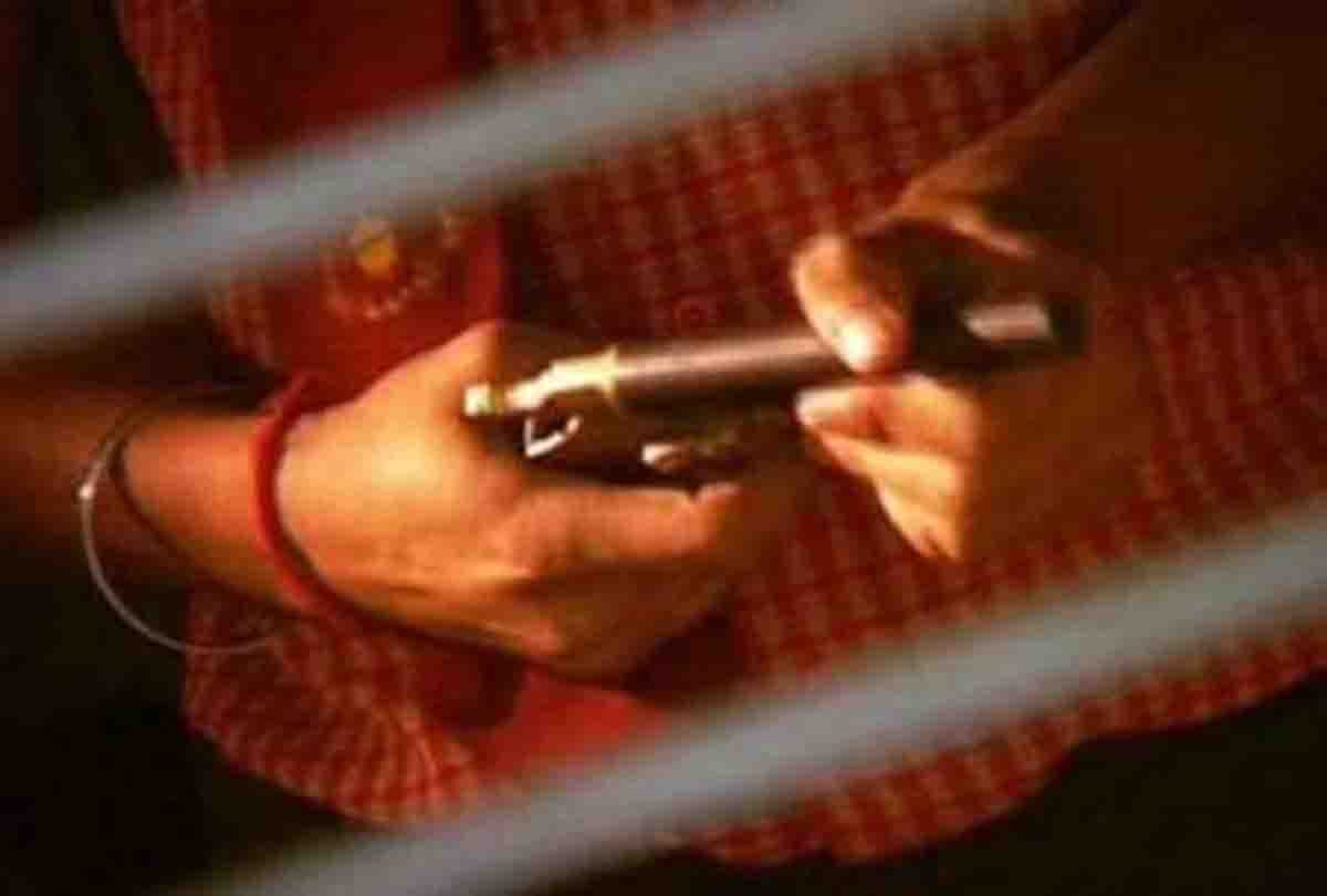 police caught groom from wedding