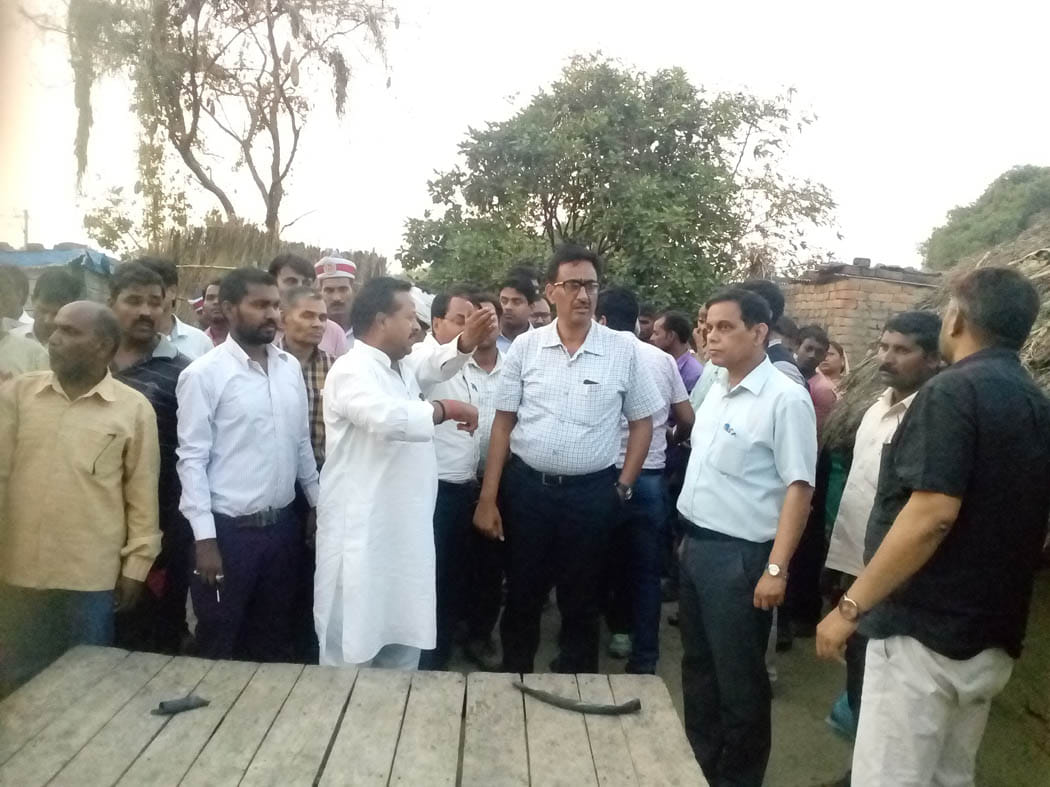 Dalit settlement reached the deputy secretary of the Policy Commission.