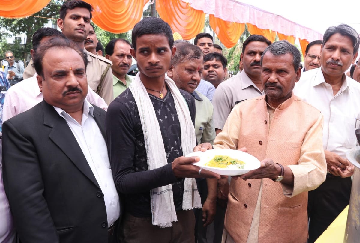 poor will get food in ten rupees in lucknow