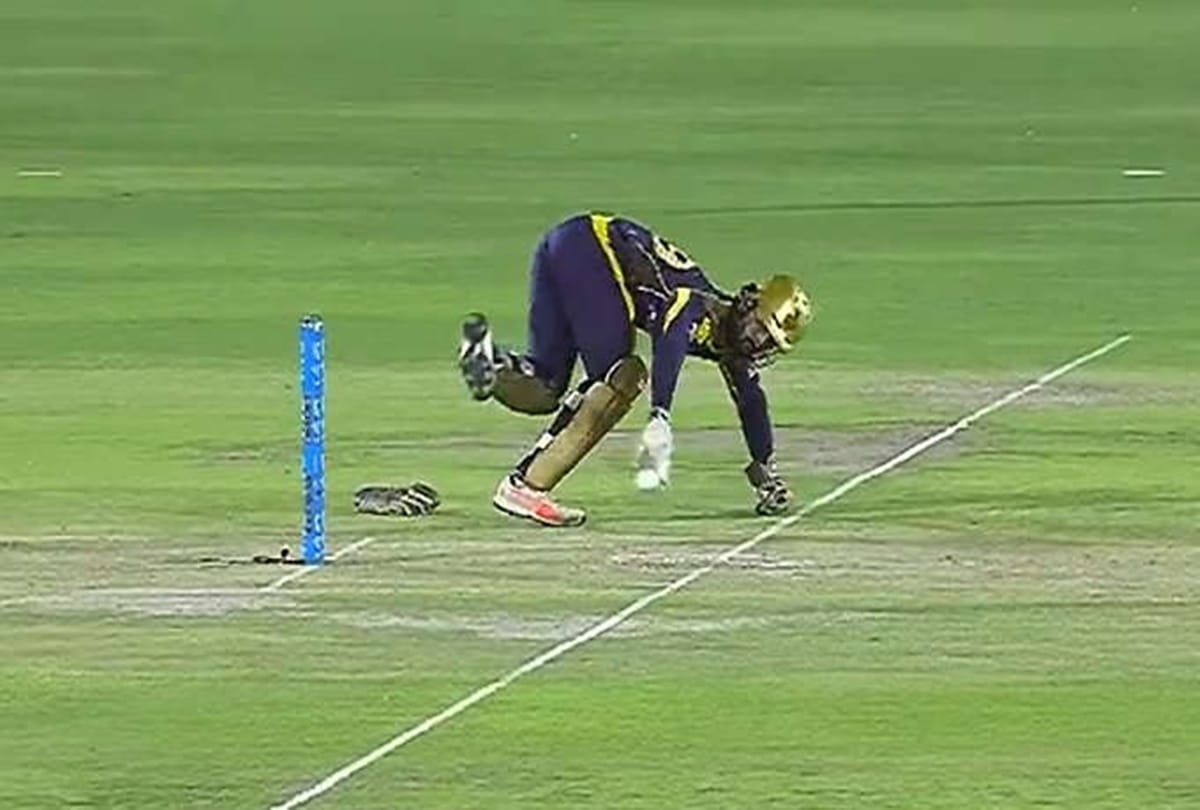 Dinesh Karthik shows some brilliant work behind stumps and remembers of Dhoni 