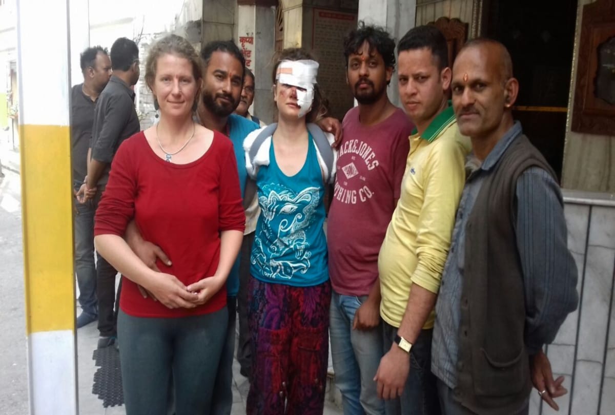 woman tourist falls into Beas river at mandi himachal