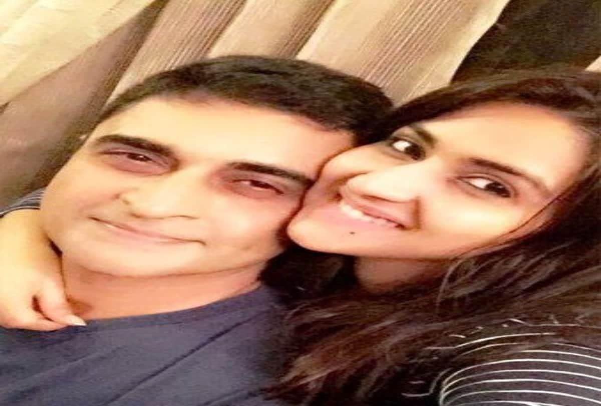 actor mohnish bahl's daughter is very beautiful see the pics here