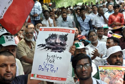 swati maliwal hunger strike is continued, wants supports from MP