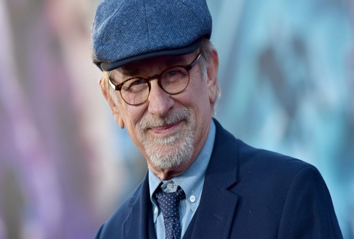 Steven Spielberg Three Time Oscar Winner Film Ready Player One Earns 65 Thousand Crore Film