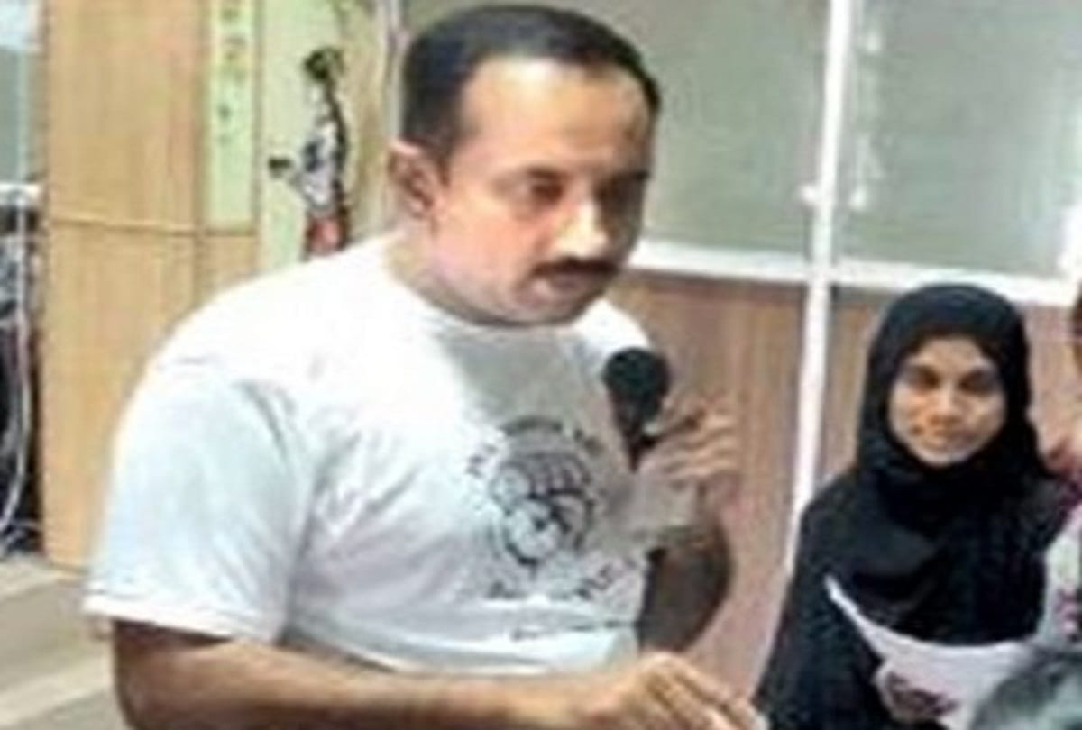  Anand tirth- Agent of democracy, quit job and fully engaged in voter registration campaign