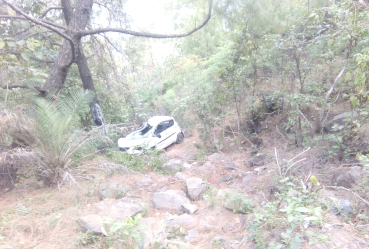 Car Accident in tehri seven passengers injured