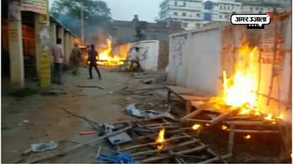 Students vandalise public property after one of their friends died in road accident Chandaul