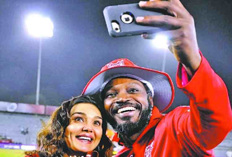 chandigarh, Preity Zinta team kings xi punjab player chris gayle interview