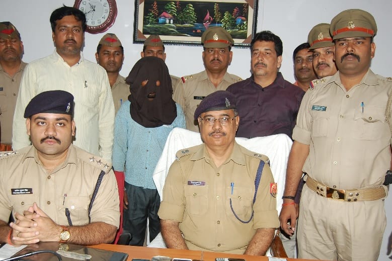 चोरी का एक आरोपी गिरफ्तार, 22 मोबाइल बरामद
