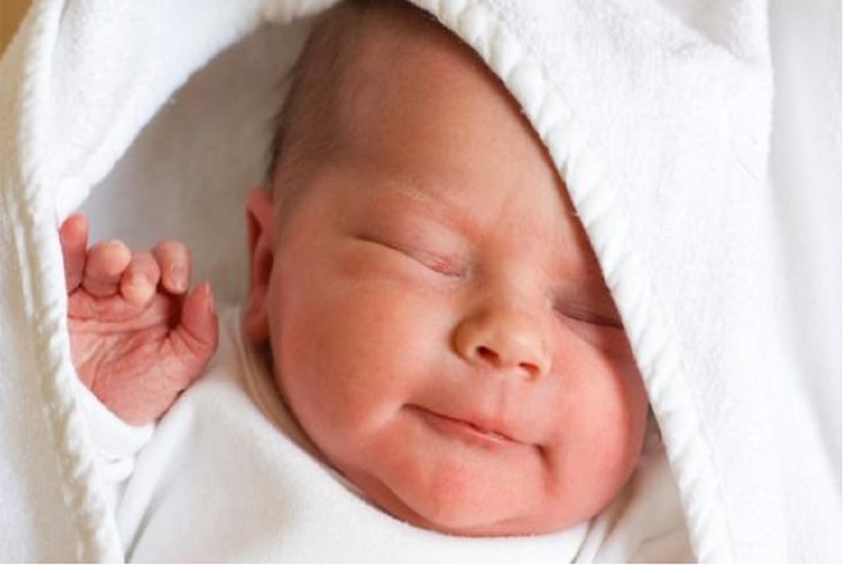 Oxy Company will FD of 11 thousand rupees on the birth of each daughter