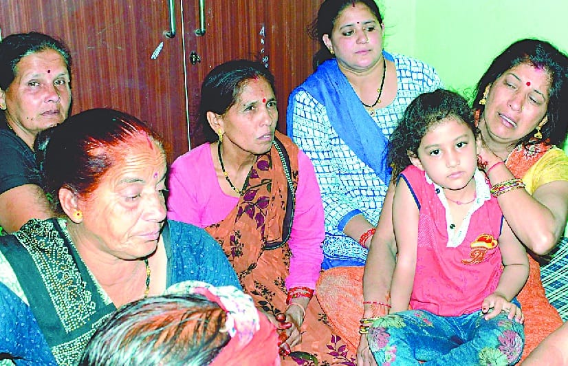 मदद के लिए आई कार ने घायल किसान को रौंदा मौत