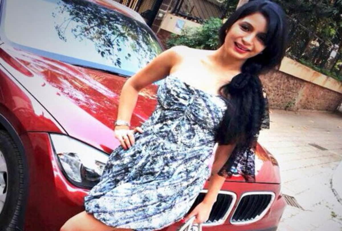 Bollywood Actress Mallika Rajput Resigns FRom The BJP Over Kathua And Unnao Rape Cases  