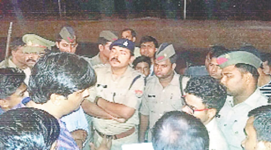 firing on BJP's former minister's farm house, One's killed