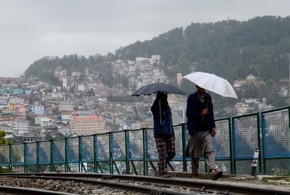 fresh snowfall along with hailstorm and rain recorded in himachal