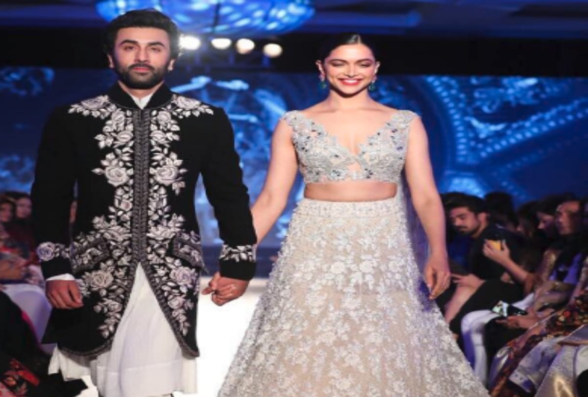 Mijwan Fashion Show 2018 Ranbir Kapoor Speech After Ramp Walk With Deepika Padukone