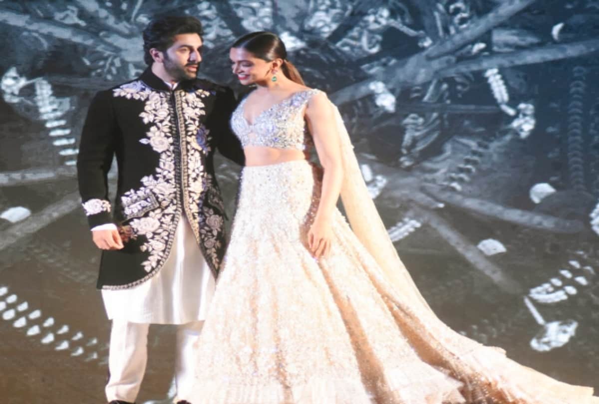 Mijwan Fashion Show 2018 Ranbir Kapoor Speech After Ramp Walk With Deepika Padukone