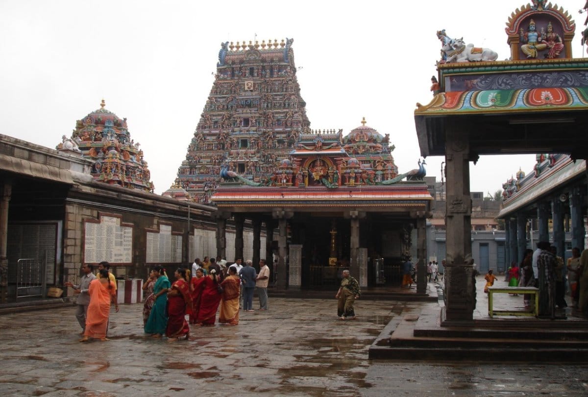 Get brownies and burgers as prasad in this tample at Chennai  