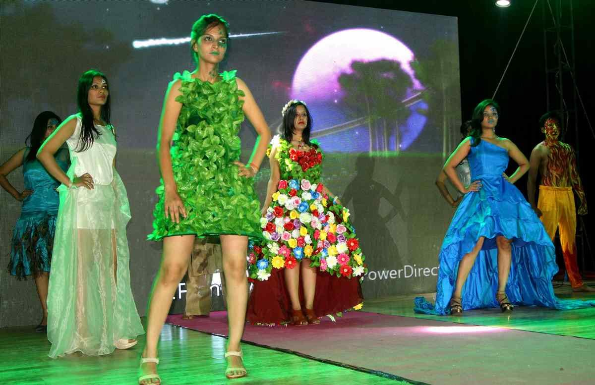 Fasion show and dance programme organised in BHU