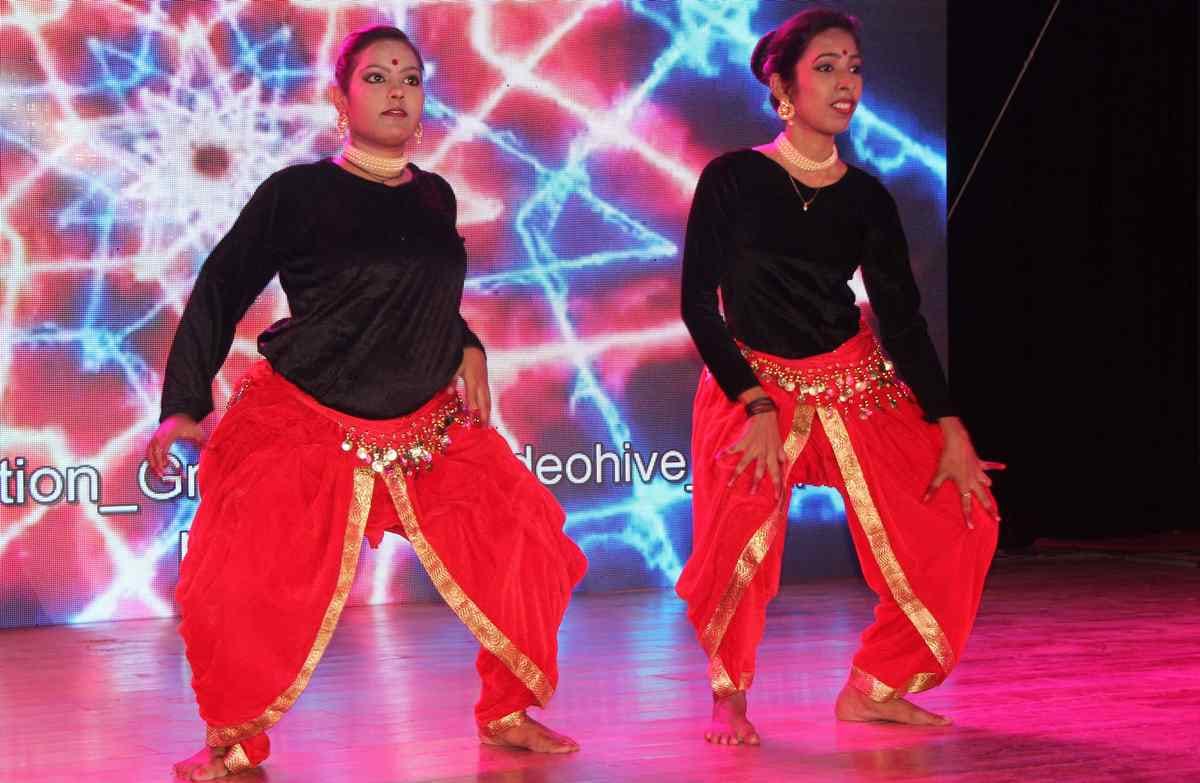 Fasion show and dance programme organised in BHU